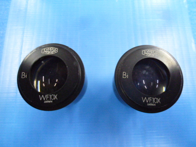 ジャンク品 OLYMPUS 接眼レンズ Bi WF.10X 2個セット 1個フレームに変形有り オリンパスの画像2