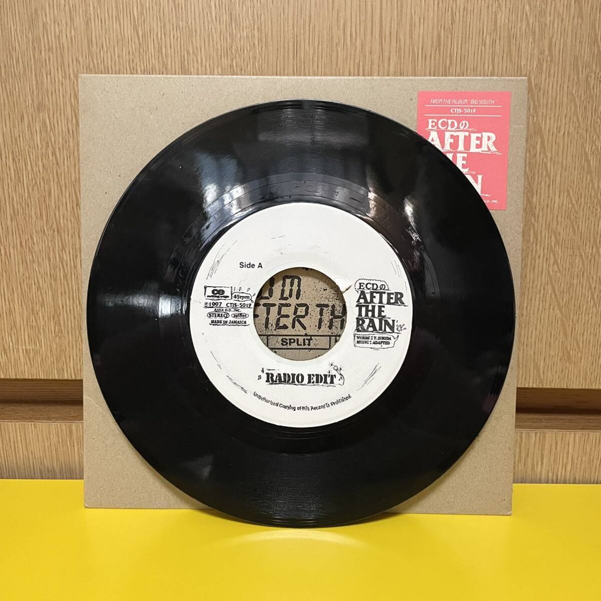 MADE IN JAMAICA ジャマイカ盤 ECD / ECDのAFTER THE RAIN 7inch 7インチ レコード EP ジャパニーズ ヒップホップ 日本語ラップ 90s HIPHOP_画像2