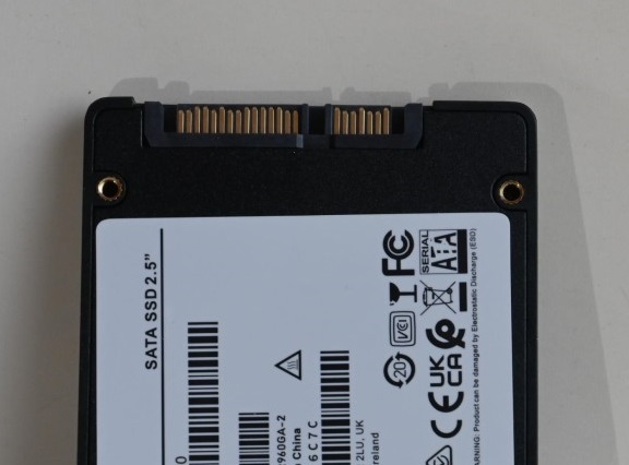 ＊Blue SSD (500GB)*新品*未開封 希望があれば、 フォーマットしますの画像3