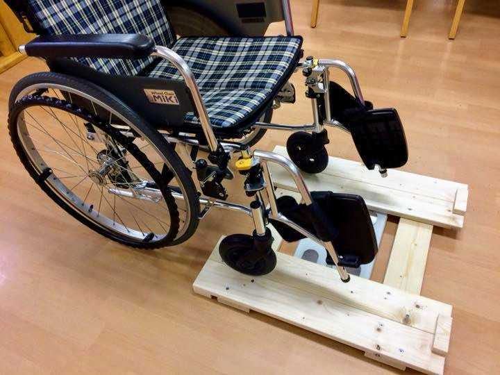 介護、グループホーム必見！車椅子用体重計 送料無料!の画像1