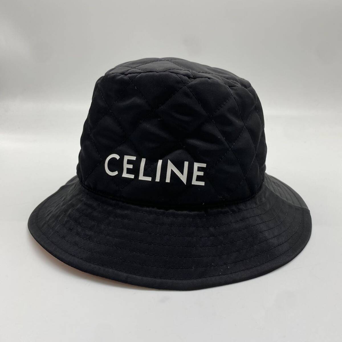 【極美品・希少】 CELINE セリーヌ ロゴ バケットハット ハット キャップ 帽子 キルティング ナイロン ブラック 黒 現行モデル_画像1