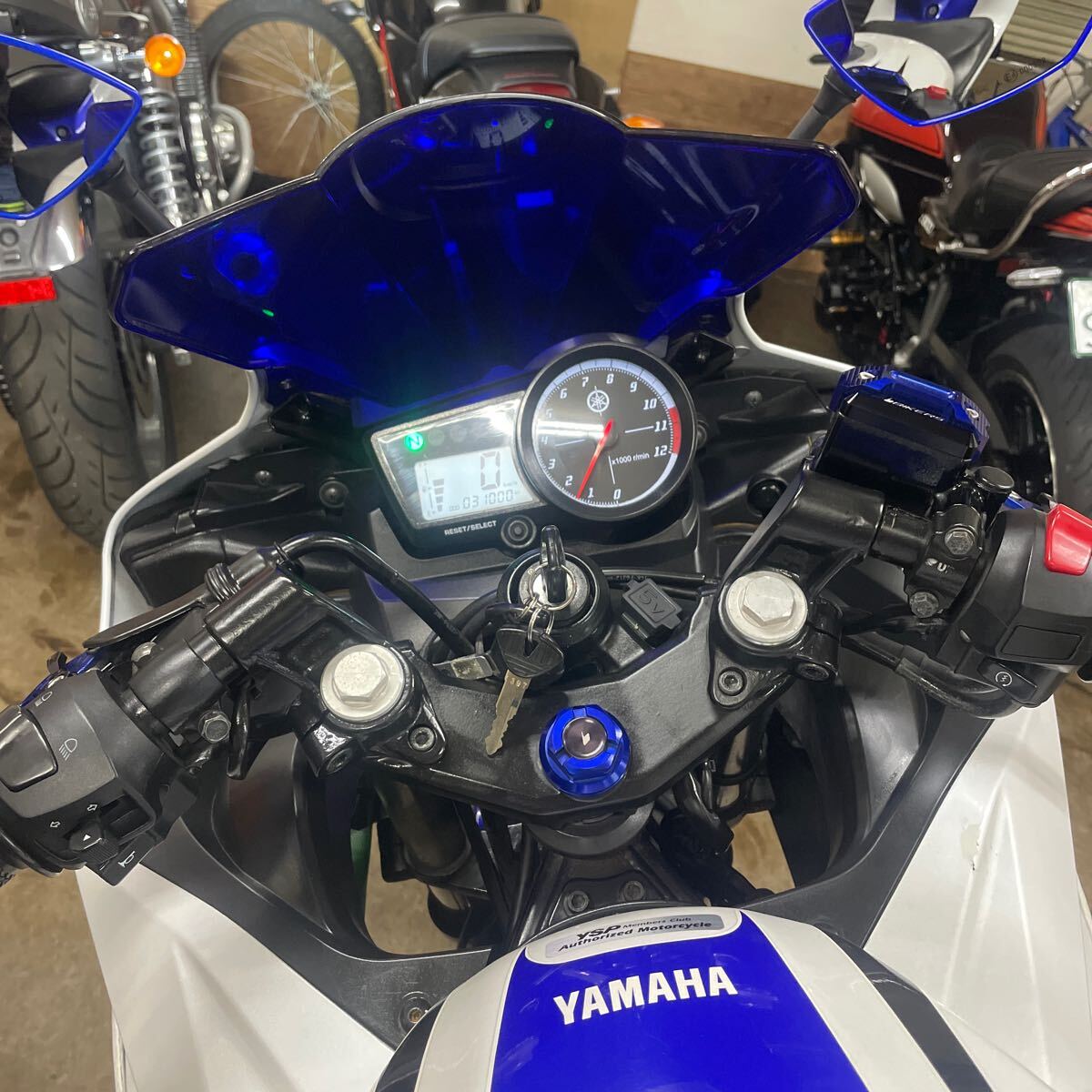 最終お値下げ★カスタム１８万円相当★人気車　YZF-R150　　　　　　　　　　　　　　　　　検索　R25 R15 R150 YZFR15 YZFR150_画像6