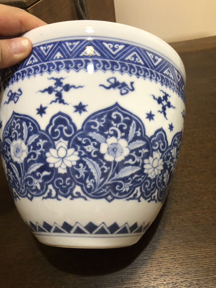 鈴木古美術 旧蔵唐物 大明嘉靖年製銘 染付花紋鉢 明時代骨董品 鈴木古美術 旧蔵唐物 大明嘉靖年製銘 染付花紋鉢 明時代骨董品
