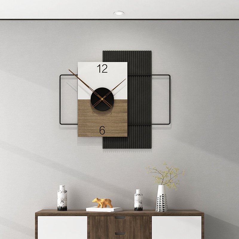 新品　美品　シンプル　デザイン　静音　電池式　家庭用　事務室用_画像1