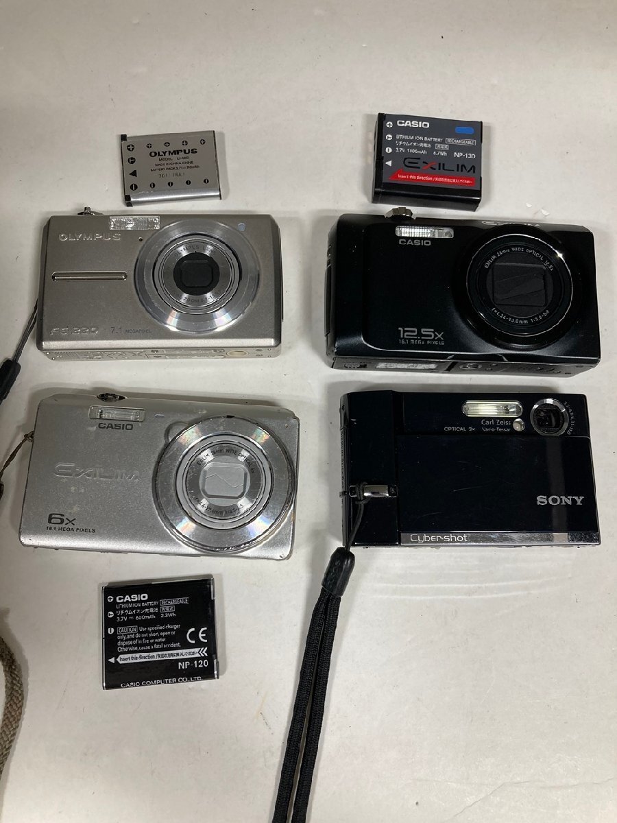 【ジャンク品】コンパクトデジタルカメラ 4台おまとめ / オリンパス FE-220 / カシオ EXLIM×2 / SONY Super Steady Shot DSC-T30の画像1