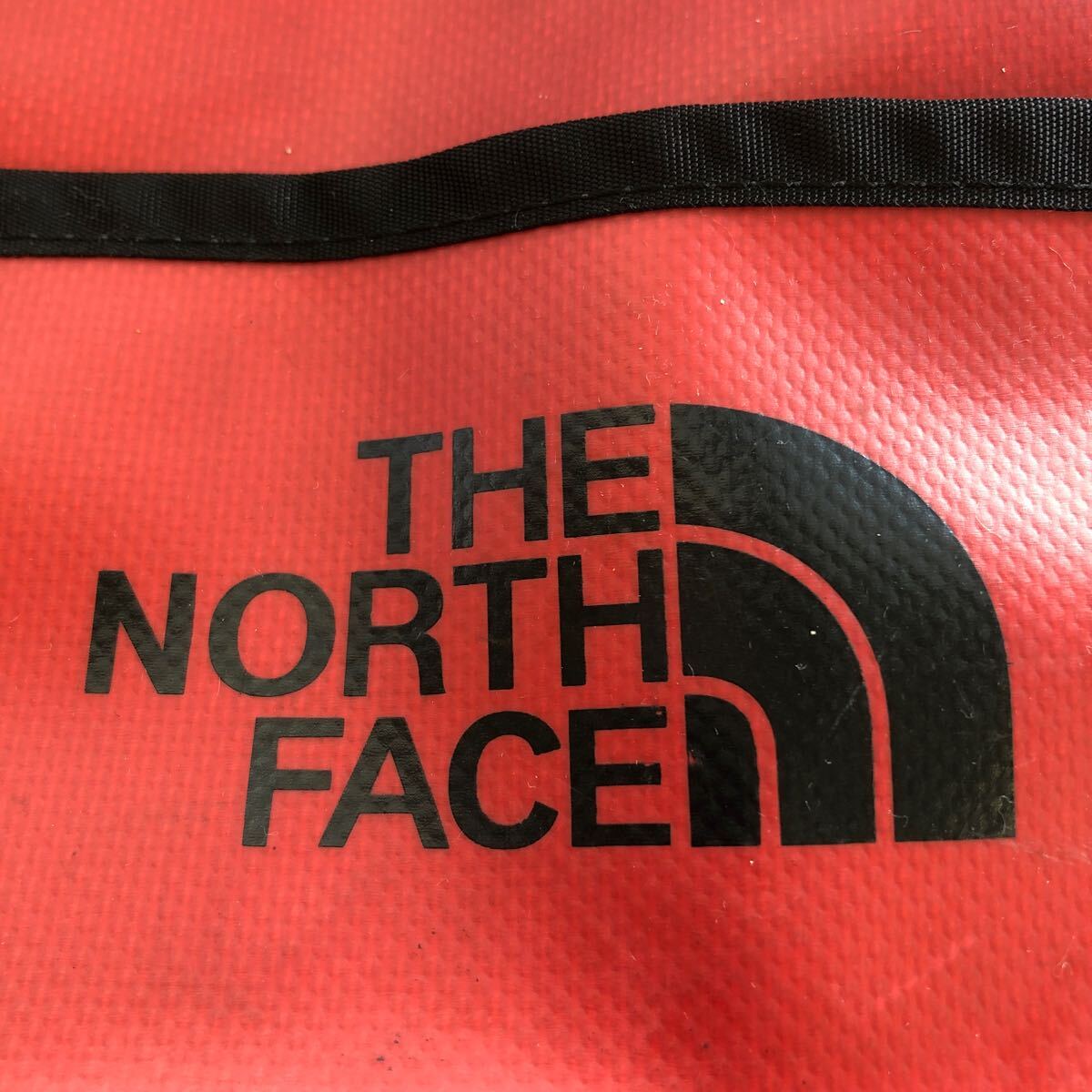 THE NORTH FACE ブラック トートバッグ ショルダーバッグ ノースフェイス 男女兼用 バッグ ブラック×レッド _画像8