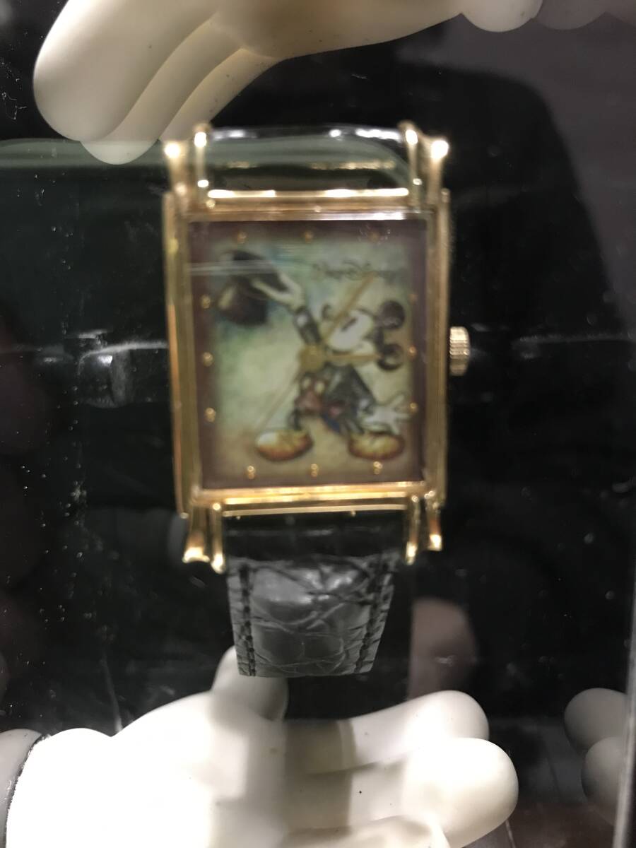 1998年限定 マジシャンミッキー腕時計 コレクションケース付き の画像3