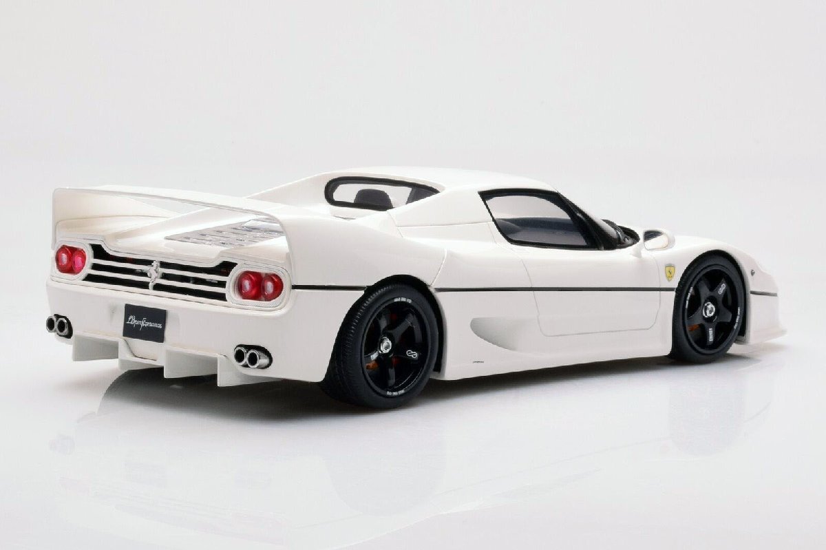 GT SPIRIT 1/18 フェラーリ F50 リバティーウォーク 2013 ホワイト FERRARI F50 LBWK_画像3