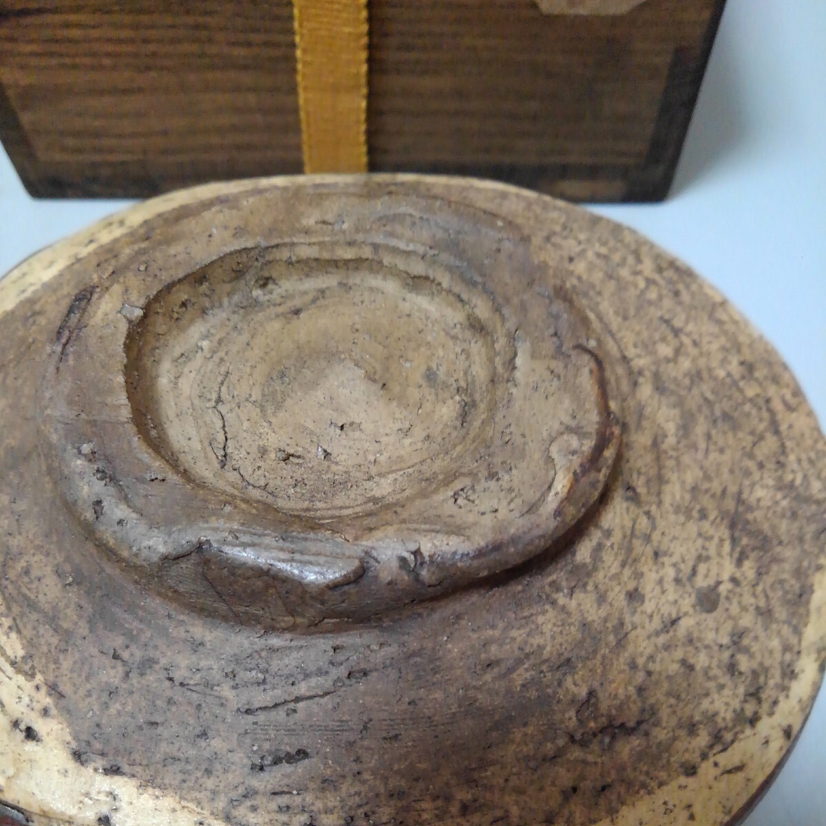 織部茶釉沓形茶碗   桃山時代の画像7