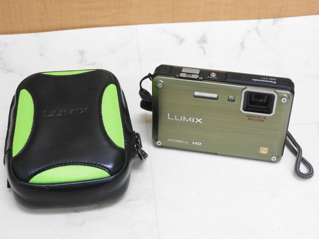 中古 Panasonic LUMIX DMC-FT1 フォリッジグリーン デジタルカメラ 本体/ケースの画像1