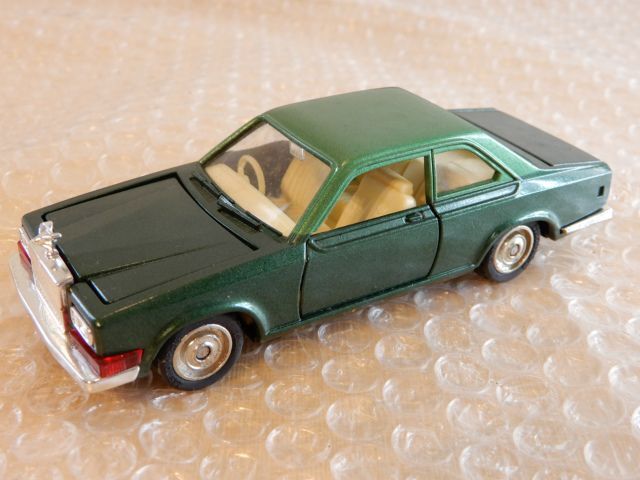 中古品 カドー ROLLS-ROYCE CAMARGUE K・A1 ロールスロイス ミニカー 箱付き 当時物 レトロ 現状渡しの画像2