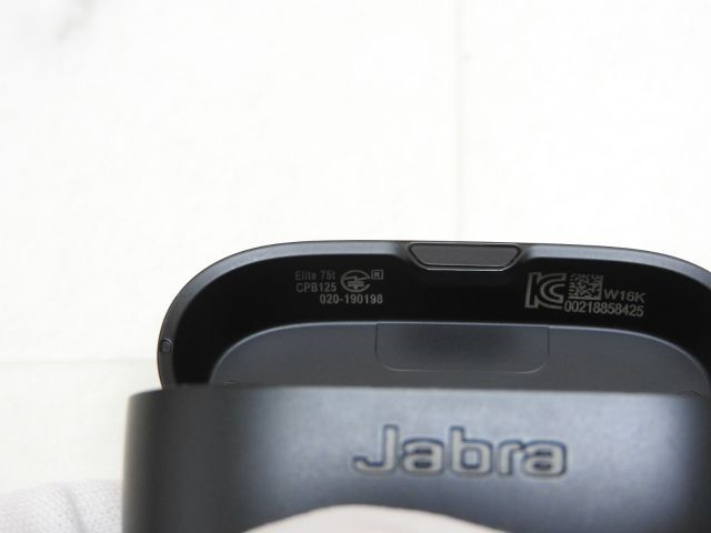 1円〜 中古 Jabra Elite 75t チタニウムブラック 完全ワイヤレスイヤホン ワイヤレス充電対応の画像6