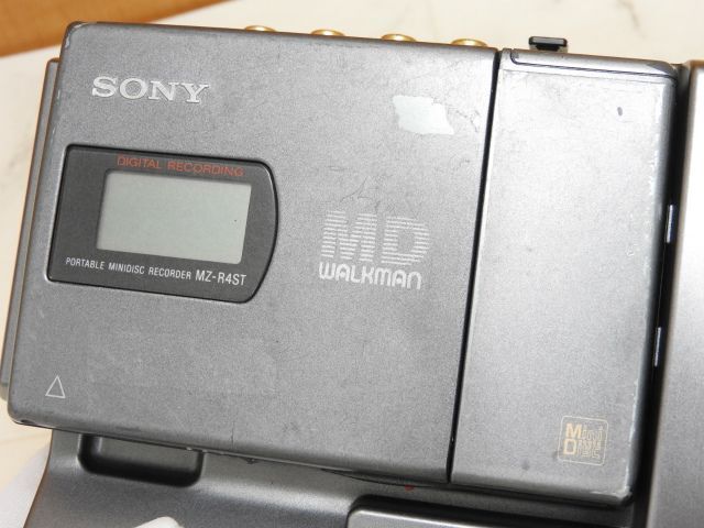 1円〜 ジャンク SONY MD WALKMAN MZ-R4ST MZS-R4ST ポータブルMDレコーダー システム 現状渡しの画像6