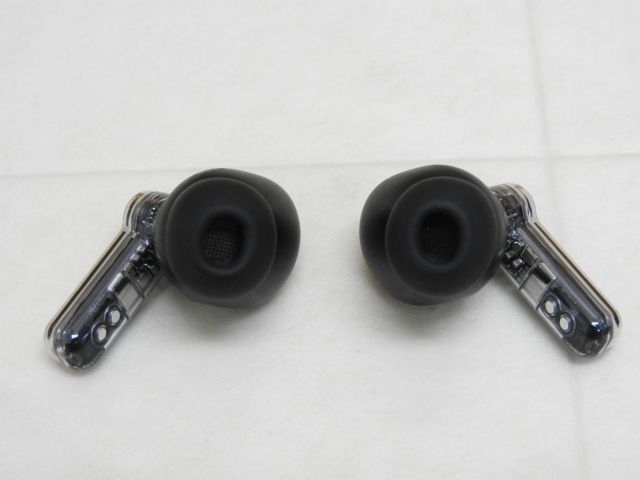 1円〜 中古 Nothing Ear (1) ブラック 完全ワイヤレスイヤホン_画像4