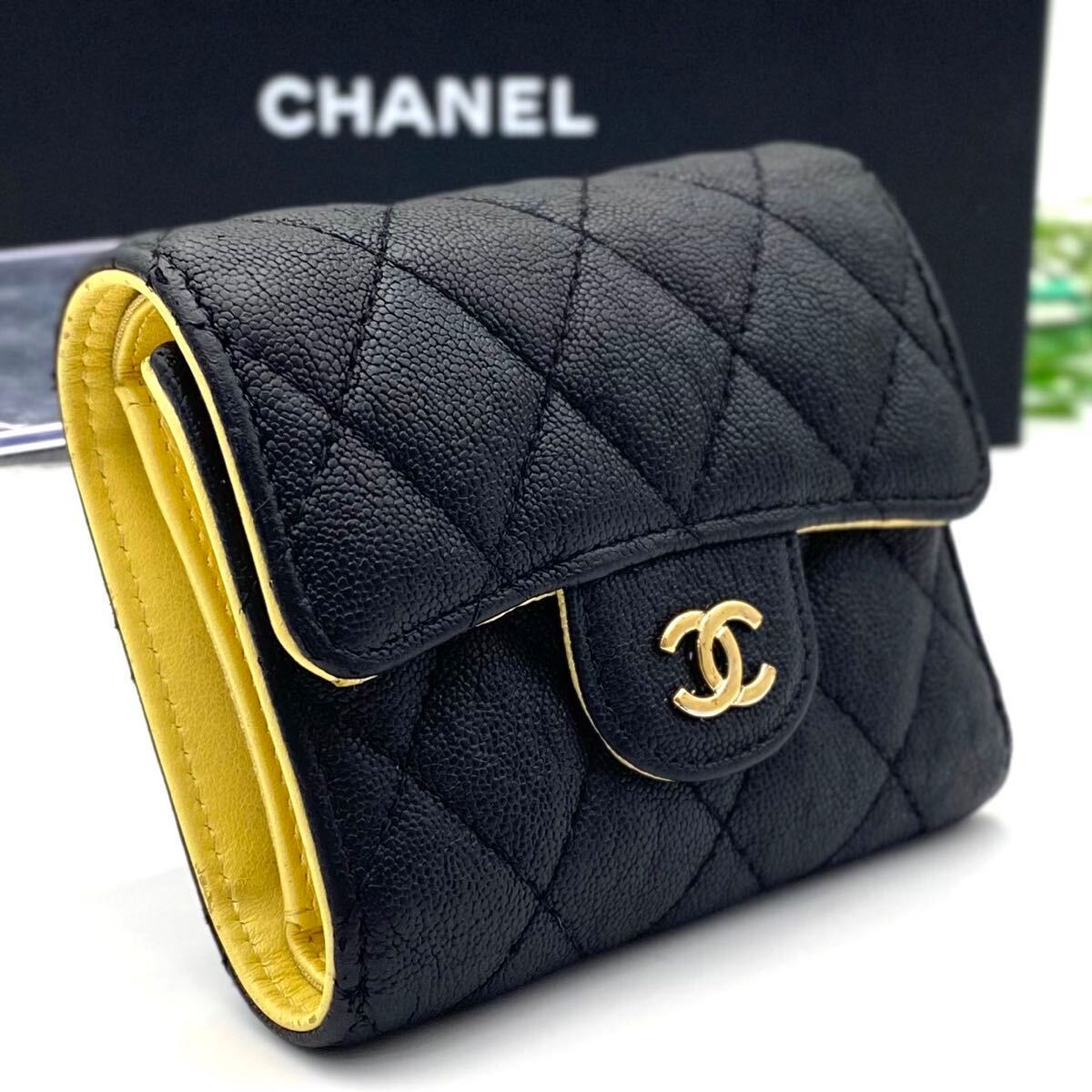 極美品 CHANEL マトラッセ キャビアスキン 付属品 完備 ラムスキン コンパクト ロゴ 財布 三つ折り ブラック ステッチ シャネル_画像1