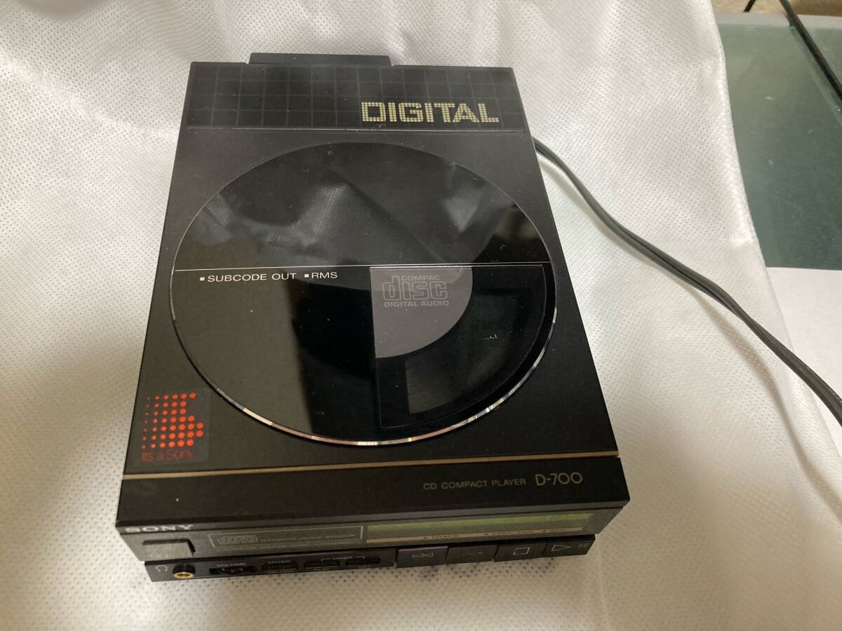 *SONY CD COMPACT PLAYER D-700 осмотр :Discman Sony 