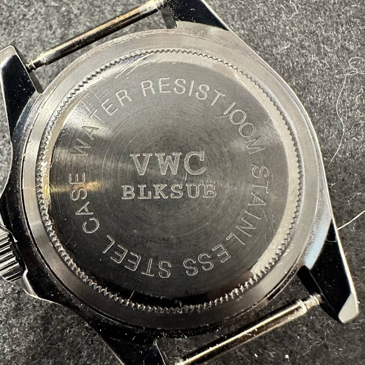 ★☆クオーツ VAGUE WATCH BLKSUB 時計 ブラック 稼働品 リューズ動作未確認 リューズ固い #15582☆★の画像8