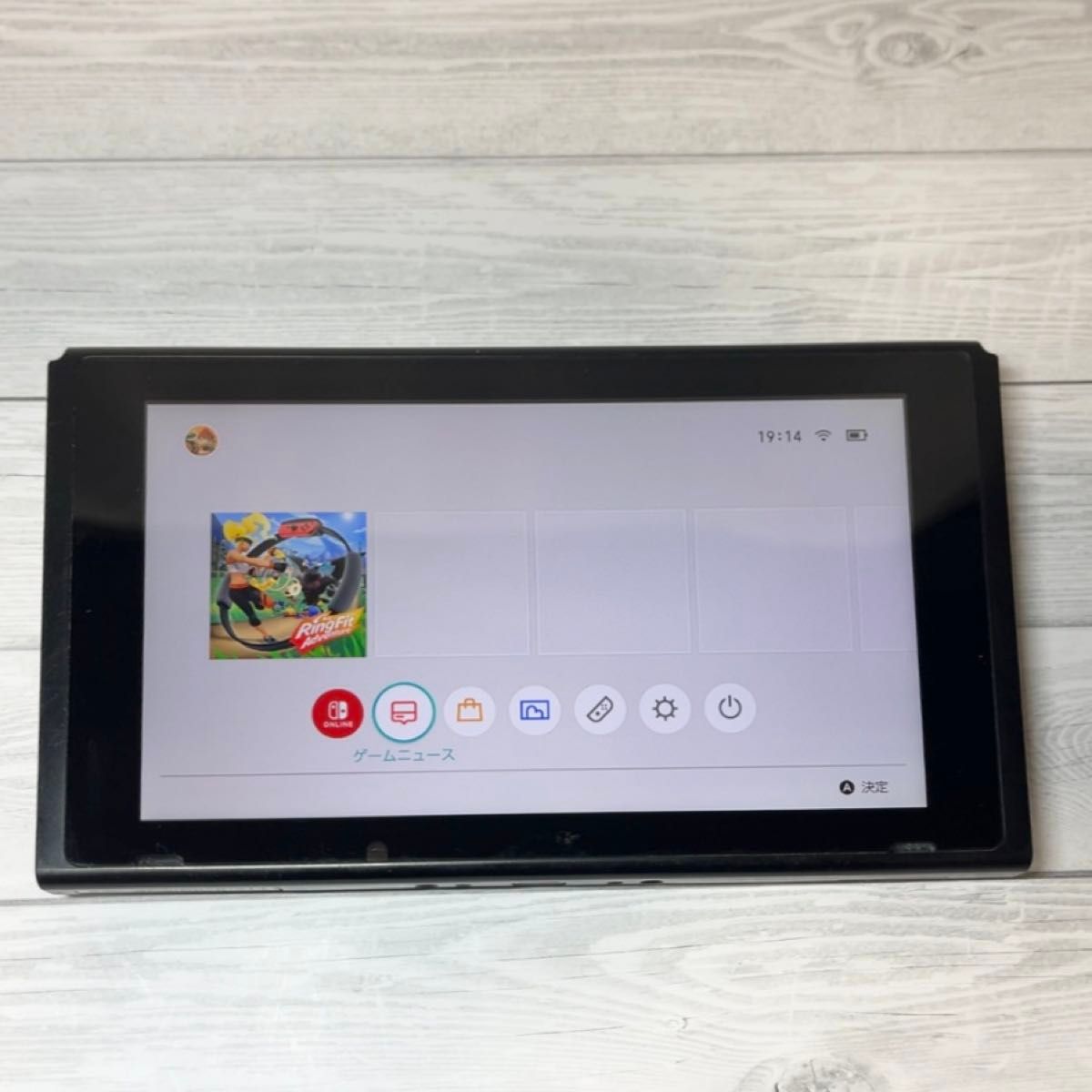 Switch未対策機 本体(液晶部分)のみ 初期型HAC-001 2017年製 Switch未対策機 本体(液晶部分)のみ 初期型HAC-001 2017年製