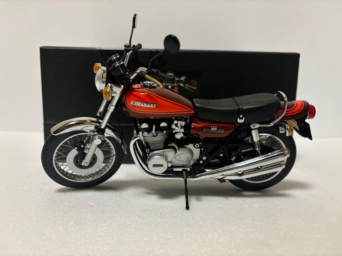 MINICHAMPS ミニチャンプス　オートバイ 1/12Kawasaki Z1 900  Candy brown  1972