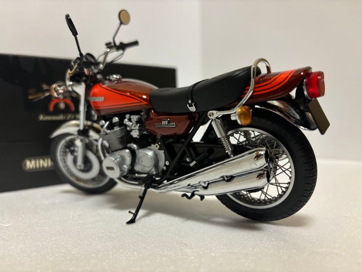 MINICHAMPS ミニチャンプス　オートバイ 1/12Kawasaki Z1 900  Candy brown  1972