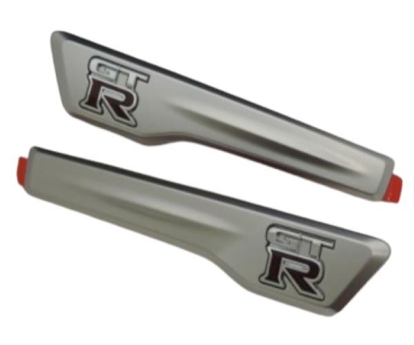 ニッサン GTR R35 フロントフェンダーフィニッシャー 左右 FINISHER FRONT FENDER LR EST 日産 NISSAN純正 JDM OEM 未使用 メーカー純正品_画像1