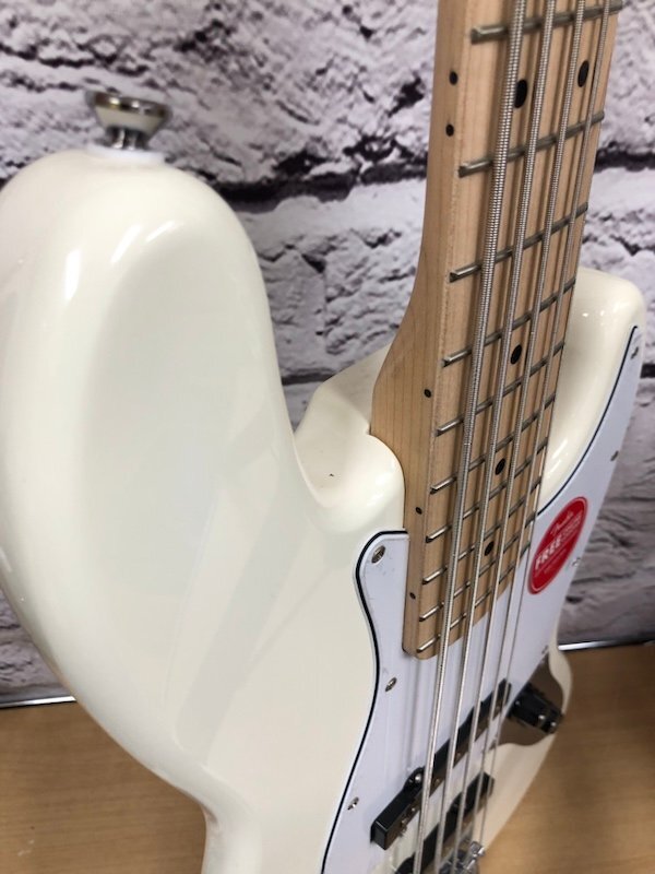 Squier by Fender Jazz bass Made in Indonesia スクワイヤ― ジャズベース 5弦ベース ソウフトケース付 ホワイト 白 240419SK320002の画像9