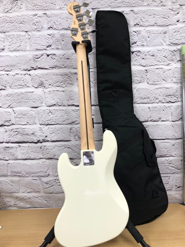 Squier by Fender Jazz bass Made in Indonesia スクワイヤ― ジャズベース 5弦ベース ソウフトケース付 ホワイト 白 240419SK320002_画像2