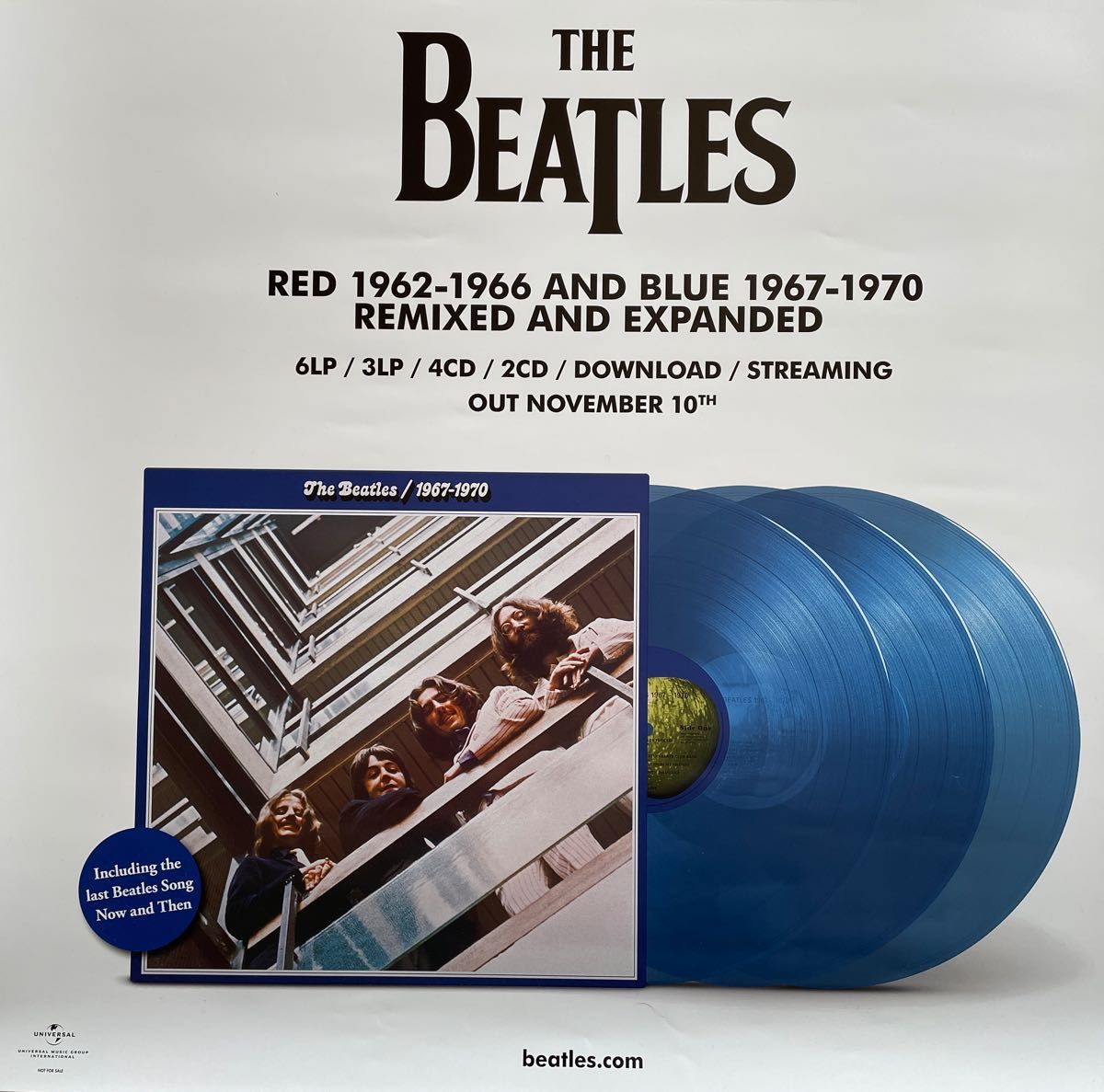 【未使用ポスター】THE BEATLES RED1962-1966 BLUE 1967-1970 ビートルズ・ストア限定　専用箱付