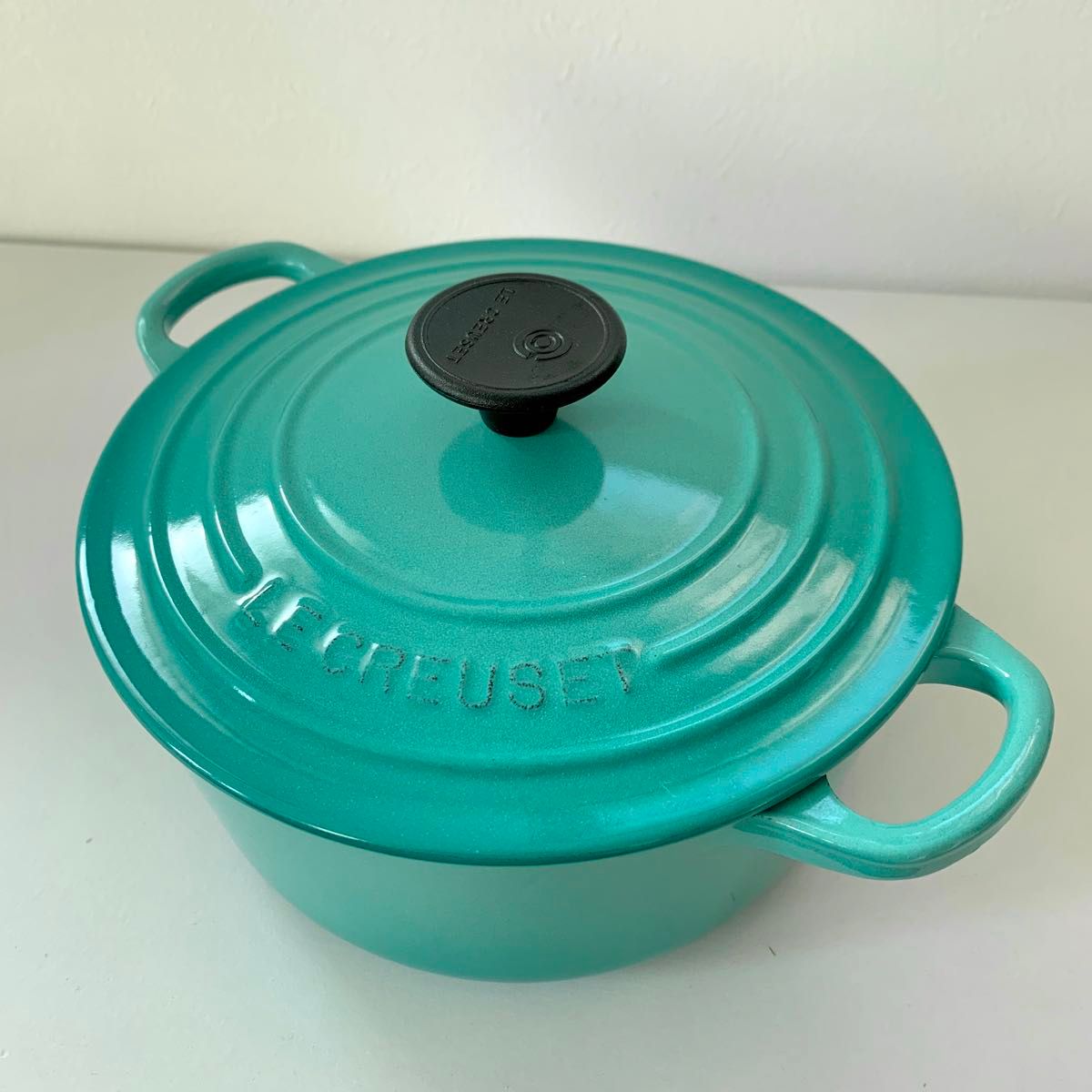 ル・クルーゼ　ココットロンド　カリビアンブルー　ブルー   LE CREUSET 両手鍋 鍋 調理器具　ココット　ロンド