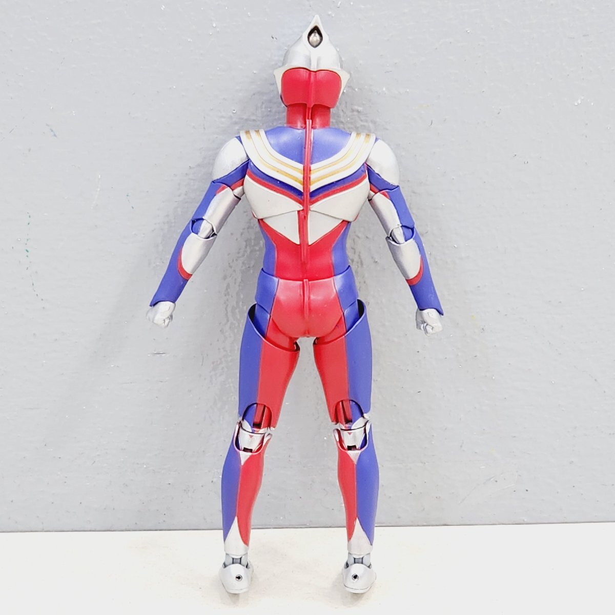 0S.H.Figuarts( подлинный . гравюра производства закон ) Ultraman Tiga мульти- модель figuarts включение в покупку не возможно 1 иен старт 