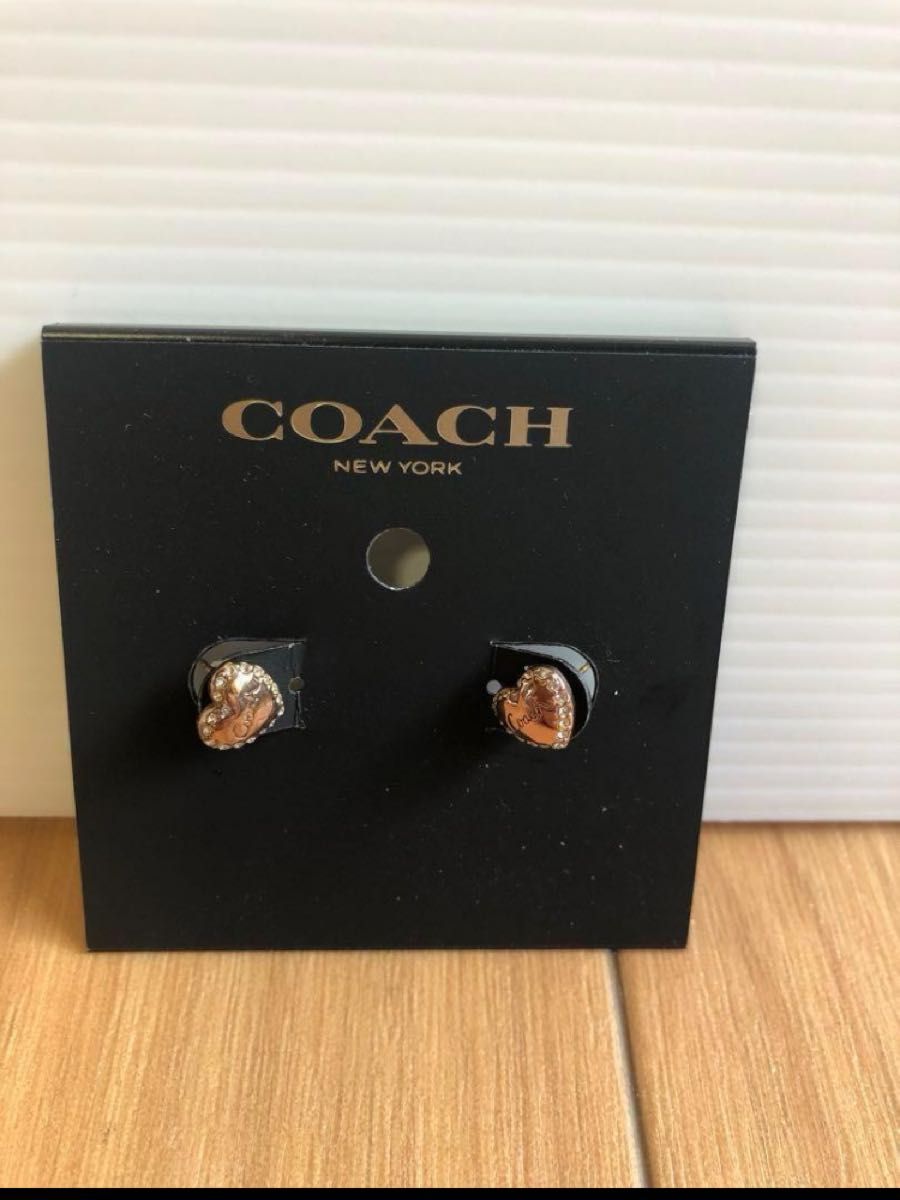 コーチ　COACH ピアス　ハート　ゴールド　アクセサリー　ジュエリー　