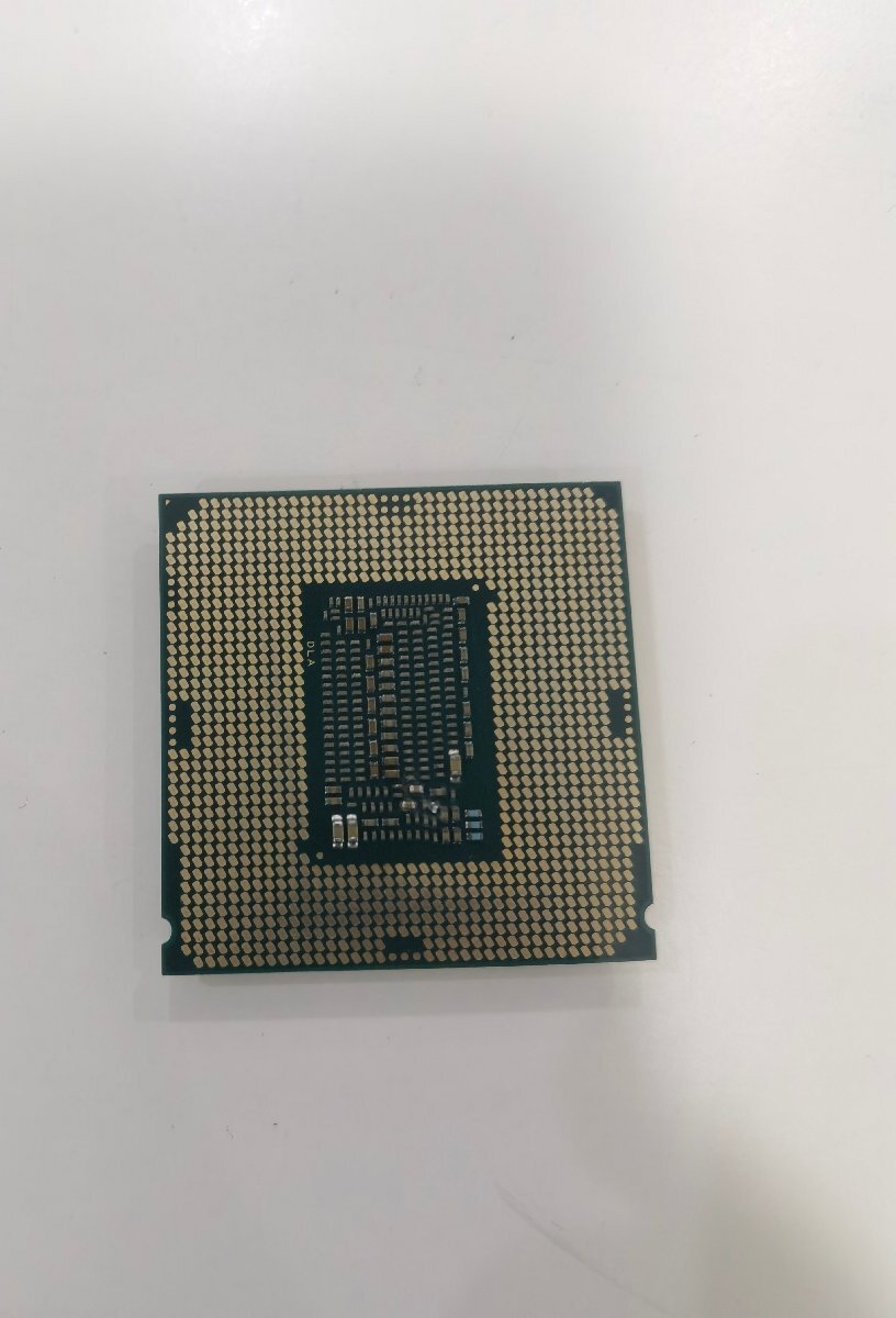 Intel CPU Core i9 9900 LGA【中古】CPUの画像2