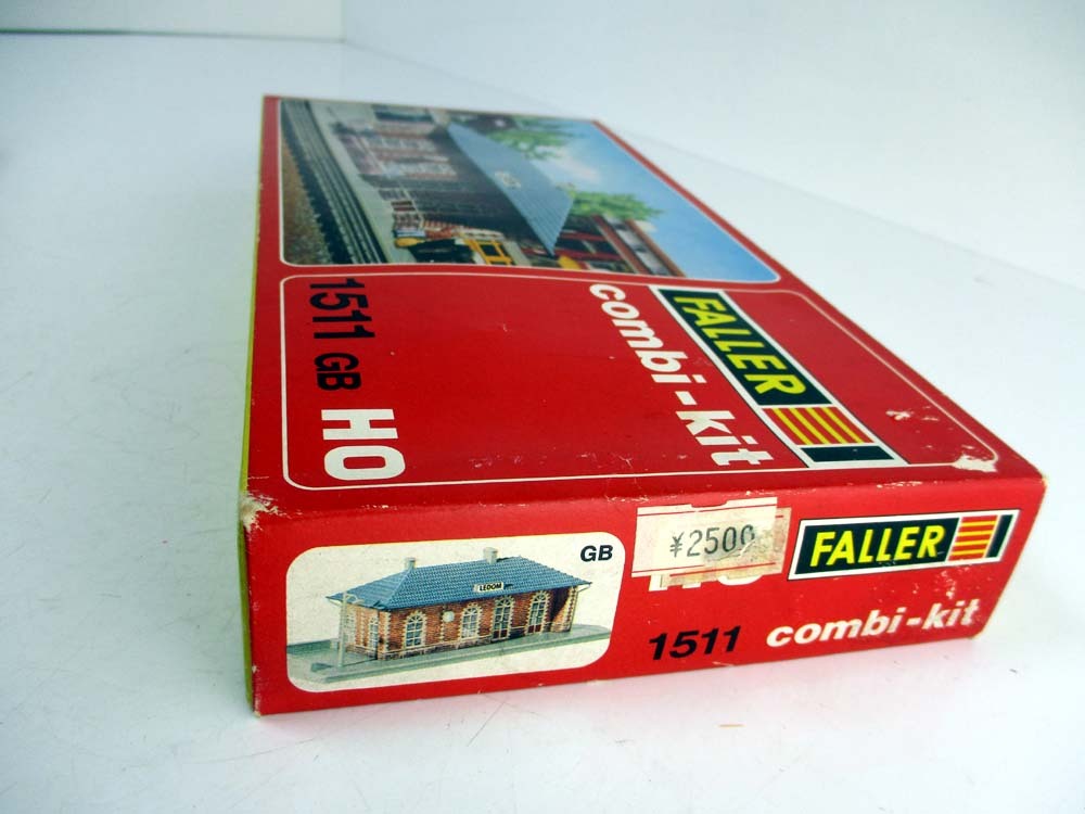 FALLER combi-kit　1980年代西ドイツ製　HO ストラクチャー　 LEDOM駅　未組立てキット_画像4