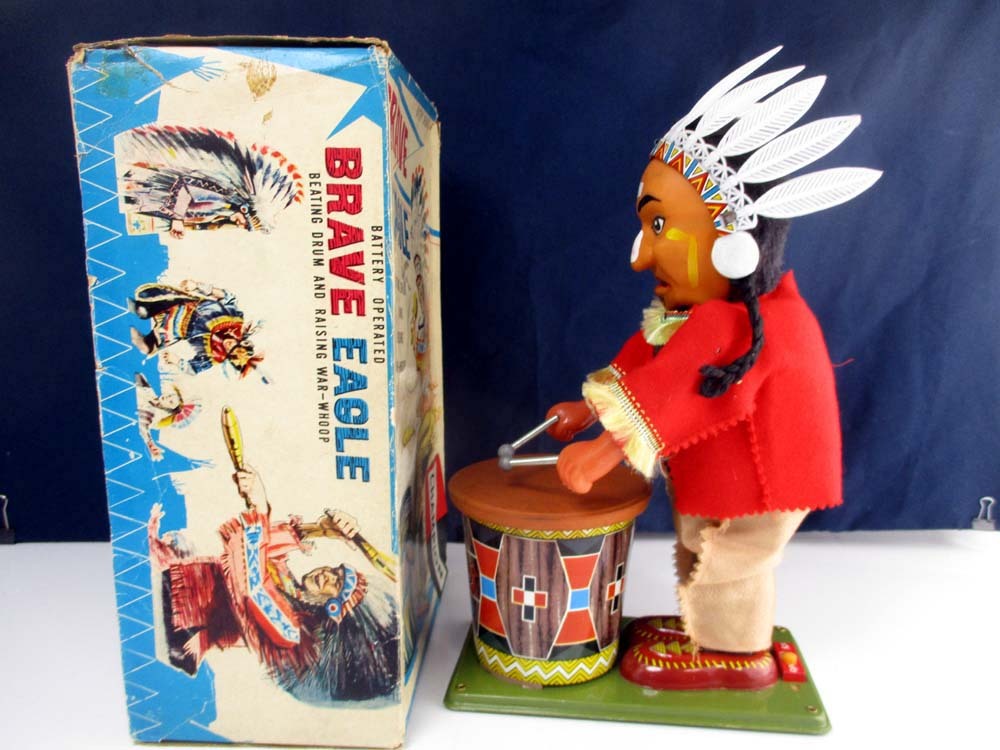 .. toy 1960 period made Brave Eagle box attaching beautiful goods height approximately 28cm