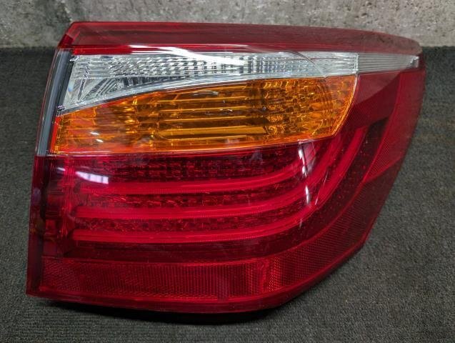 レクサス純正 LED テールライト テールランプ 左右セット フィニッシャー付 USF40/USF41 LS460 中期の画像3