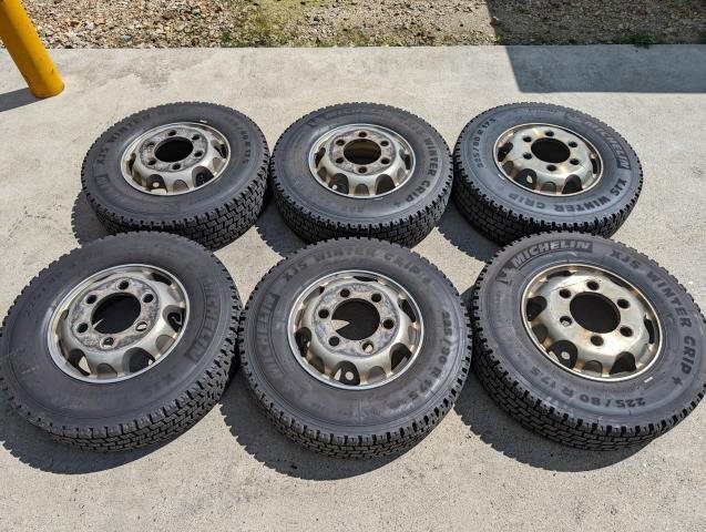 ★送料無料★225/80R17.5 スタッドレス 2023年製 MICHELIN XJS WINTER GRIP+ 17.5x6.00 AC4C アルミホイール 6穴 フォワードなど_画像1