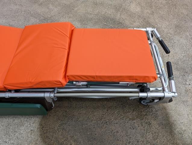* free shipping *FERNO/ fur no stretcher separation type vehicle installing for .. ambulance medical care . festival hospital folding bed Hiace 
