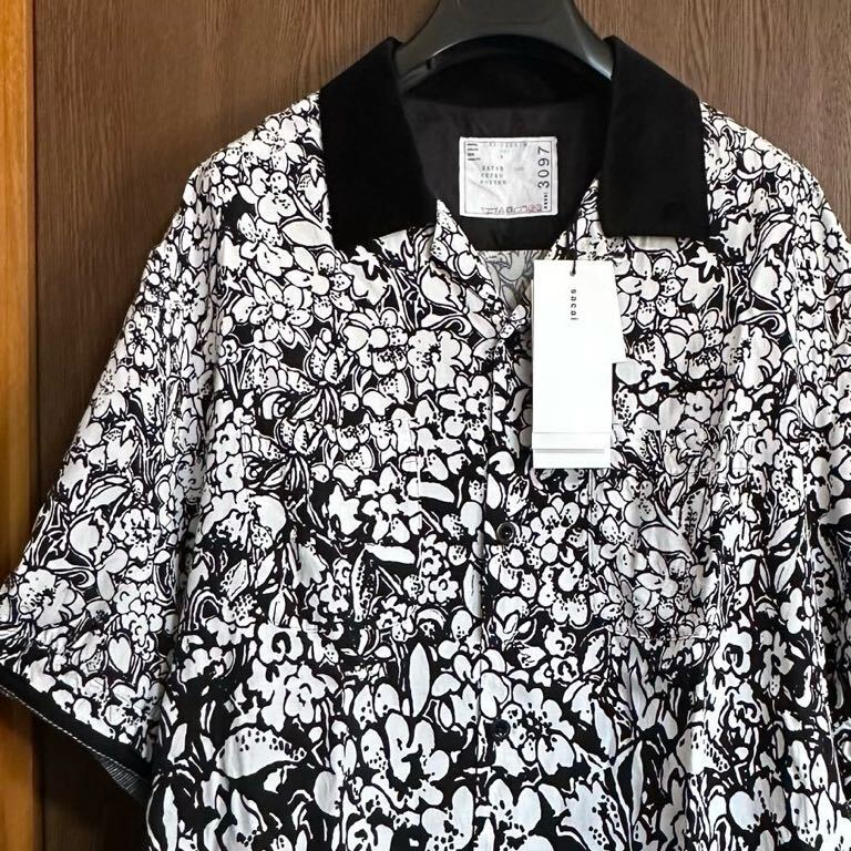 4新品 sacai サカイ メンズ フローラル レーヨン 半袖シャツ 23SS size 4 XL ブラック ホワイト Tシャツ 半袖 カットソー オープンカラー