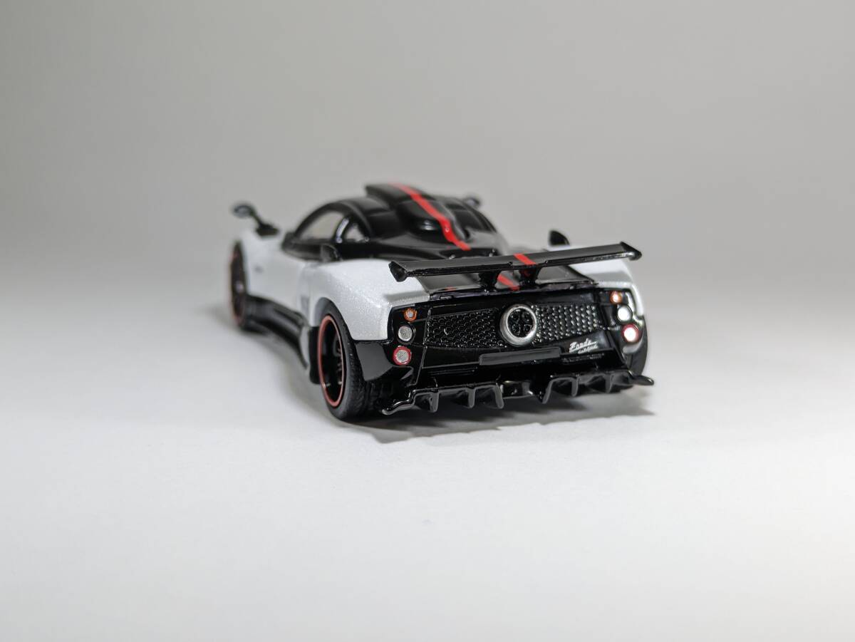 1/64 Tarmac Works ターマック ワークス Pagani パガーニ Zonda ゾンダ Cinque チンクエ Bianco Benny 京商 トミカサイズの画像3