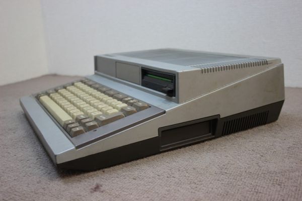 NEC PC-6601 パーソナルコンピューター ジャンクの画像4