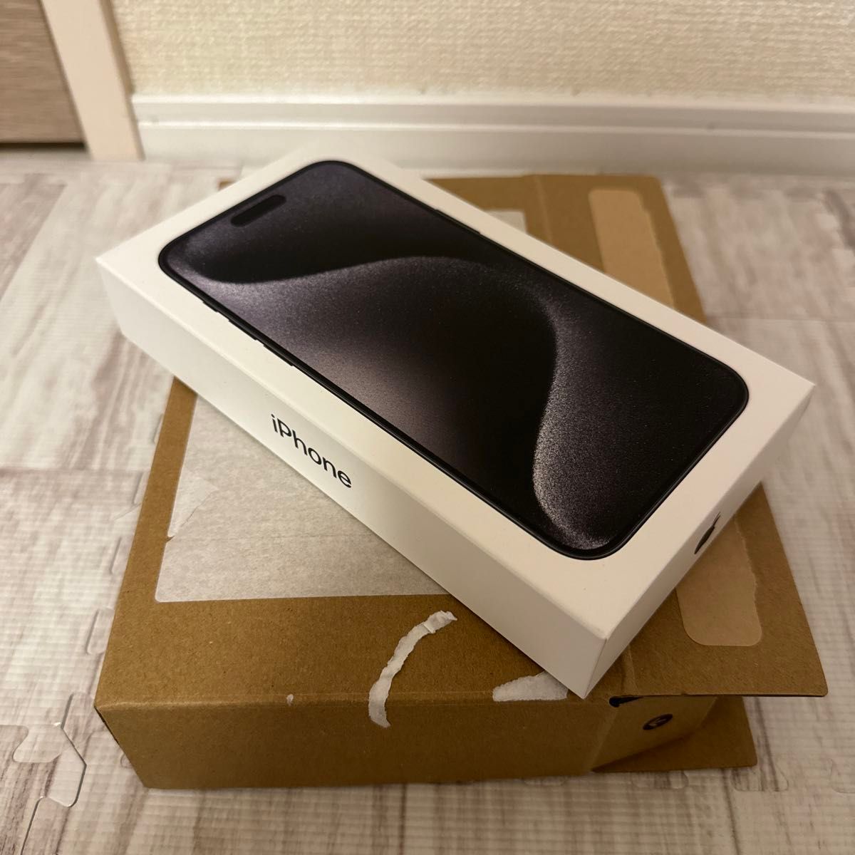 新品未開封　iPhone15 Pro MAXブラックチタニウム　256G 