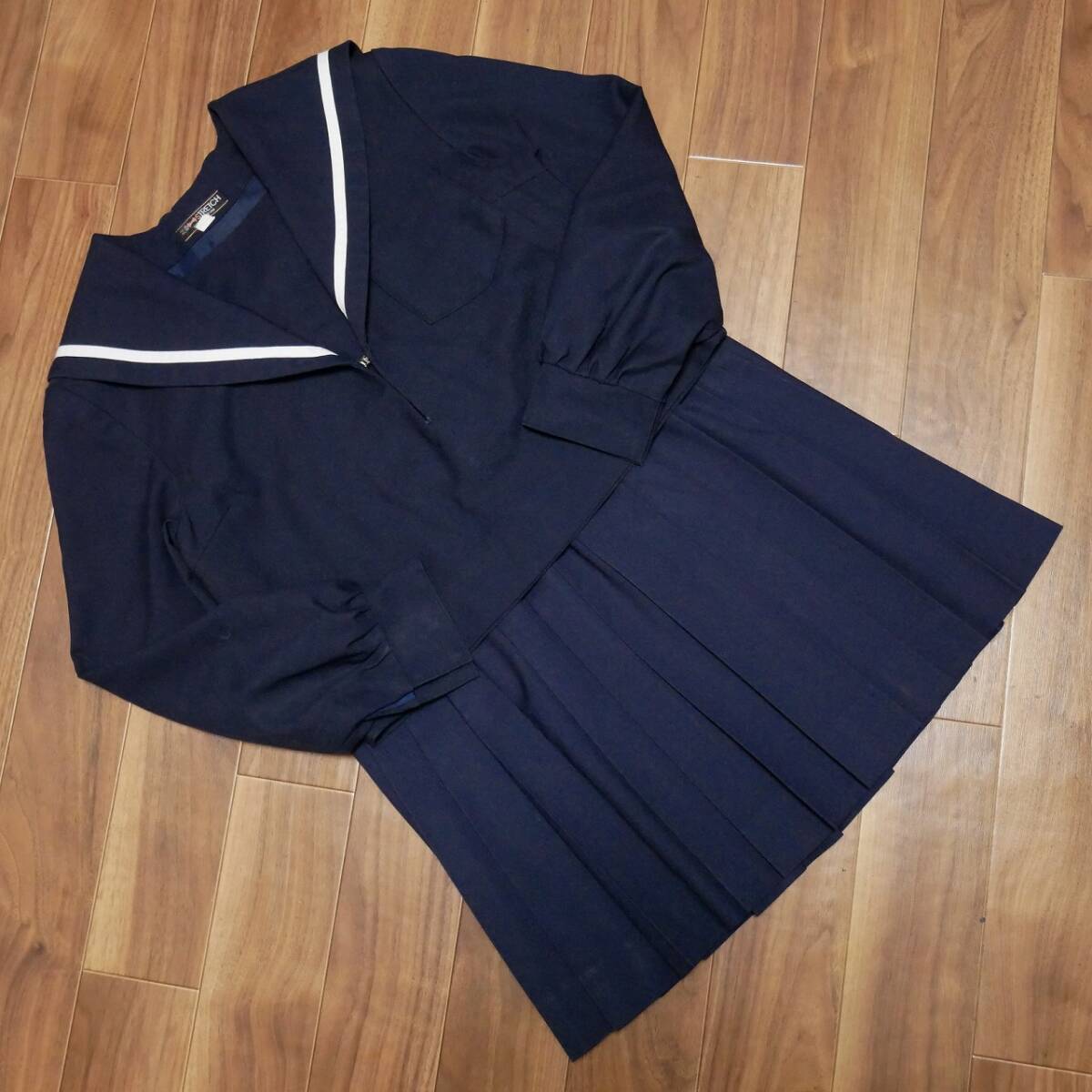 中高セーラー服 紺襟白1本ライン上下 160A ウエスト72 丈59 冬服 長袖 中学 高校 JK JC 匿名配送の画像1