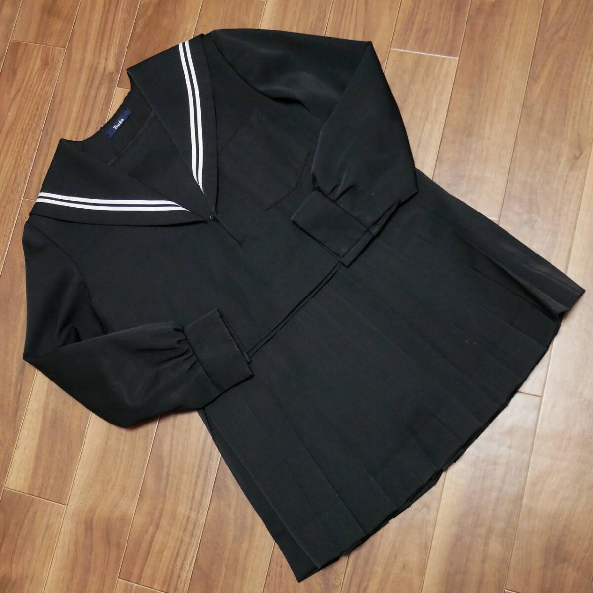 中高セーラー服 黒襟白2本ライン上下 ウエスト63 丈56 冬服 長袖 中学 高校 JK JC 匿名配送の画像1