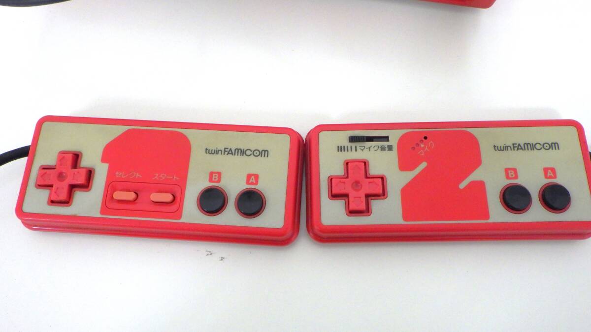 ♯8540【レトロゲーム祭・１円スタート・通電未確認】SHARP twin FAMICOM AN-500R 赤 シャープ ツインファミコン コントローラー レトロの画像7