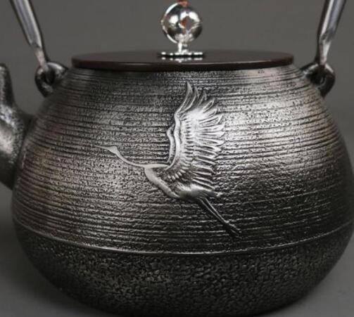 急須を入れる 砂鉄製ティーポット純粋な手水を沸かして茶を煮る茶具 鉄瓶_画像3