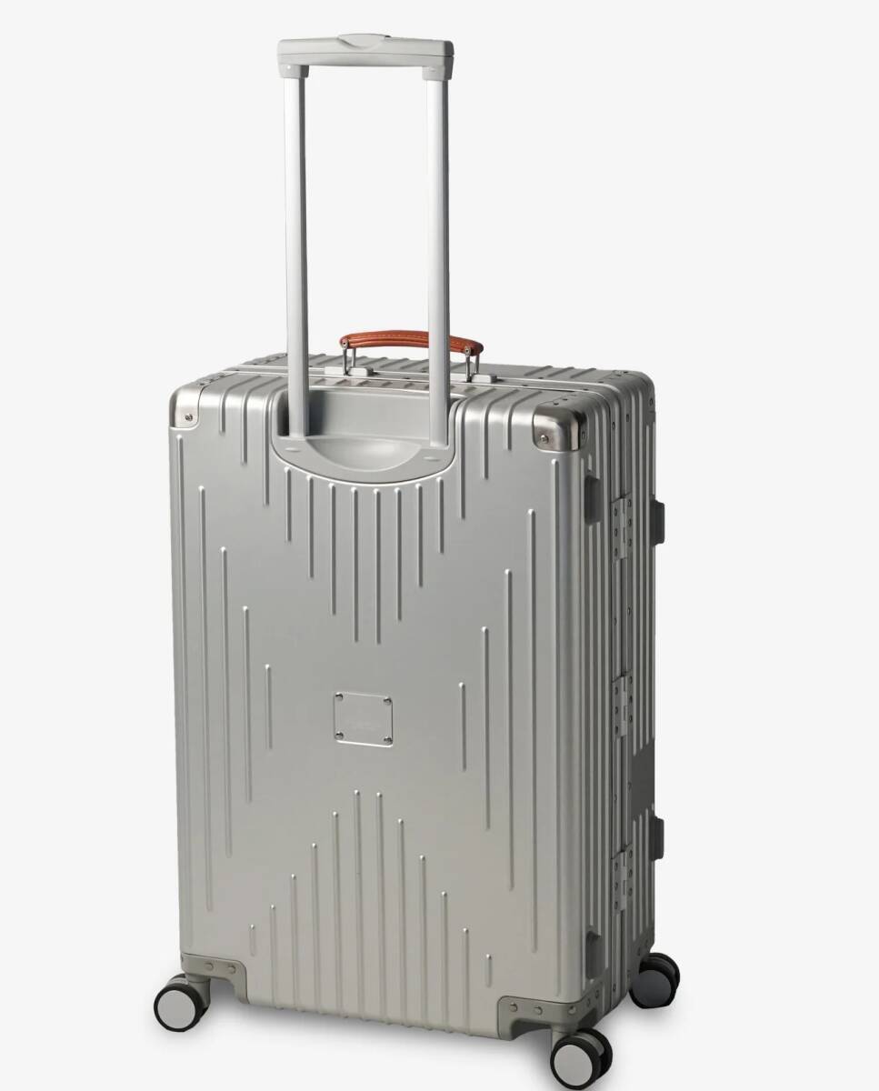 【新品未使用】イノベーター innovator アルミ スーツケース 70L ステアリング シルバー INV5811 Sterling Silver 70L Middle 保証書付き_参考画像です
