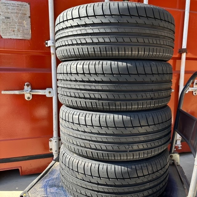 【新品タイヤ】 215/35R19 TRIANGLE SPORTEX TSH11 サマ－タイヤ 215/35/19 4本 【来店交換も大歓迎】の画像1