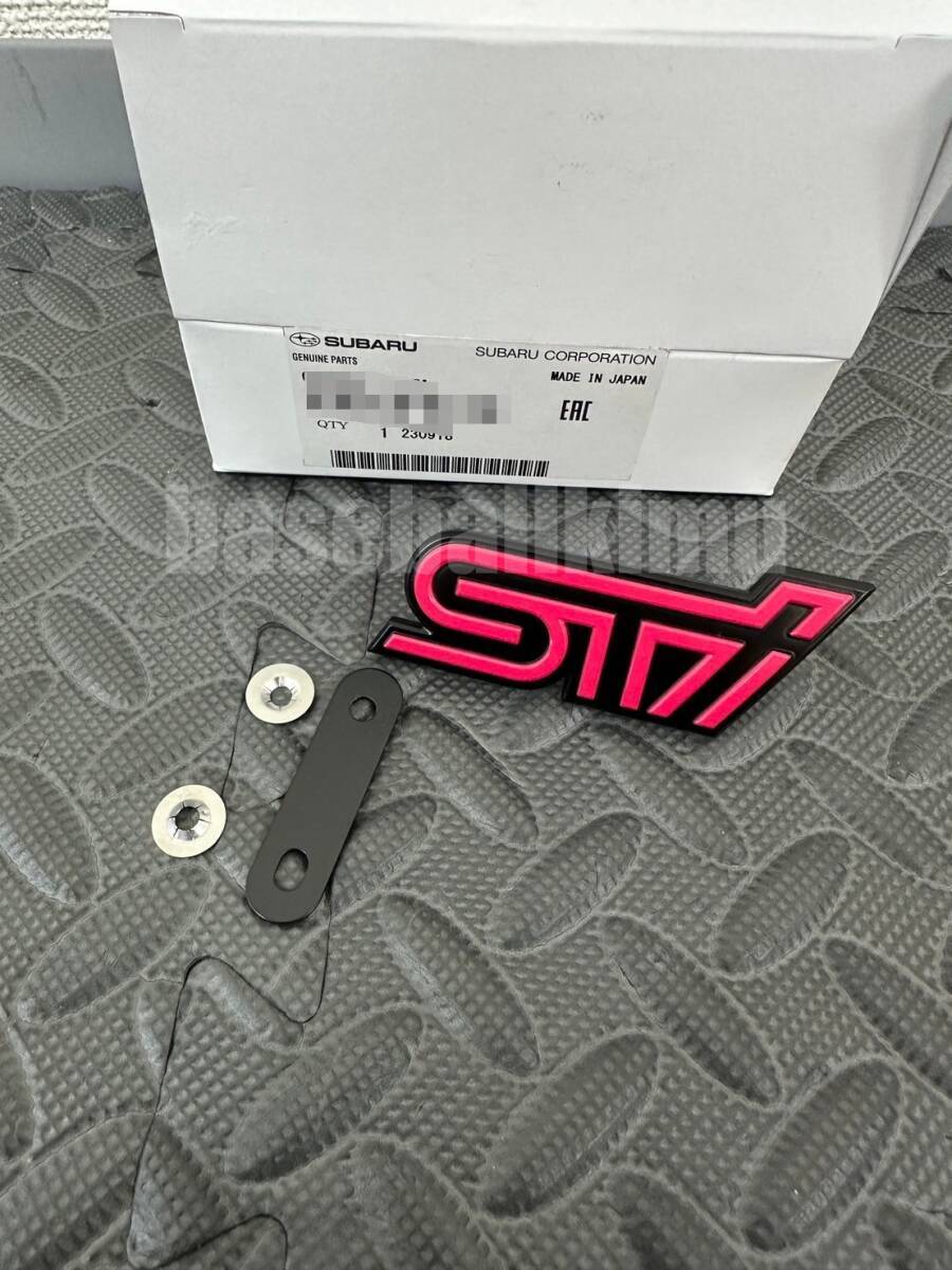 ▼新品 未使用▼スバル 純正品 インプレッサ WRX STi G11 GDB　グリル バッジ ピンク チェリーレッド_画像3