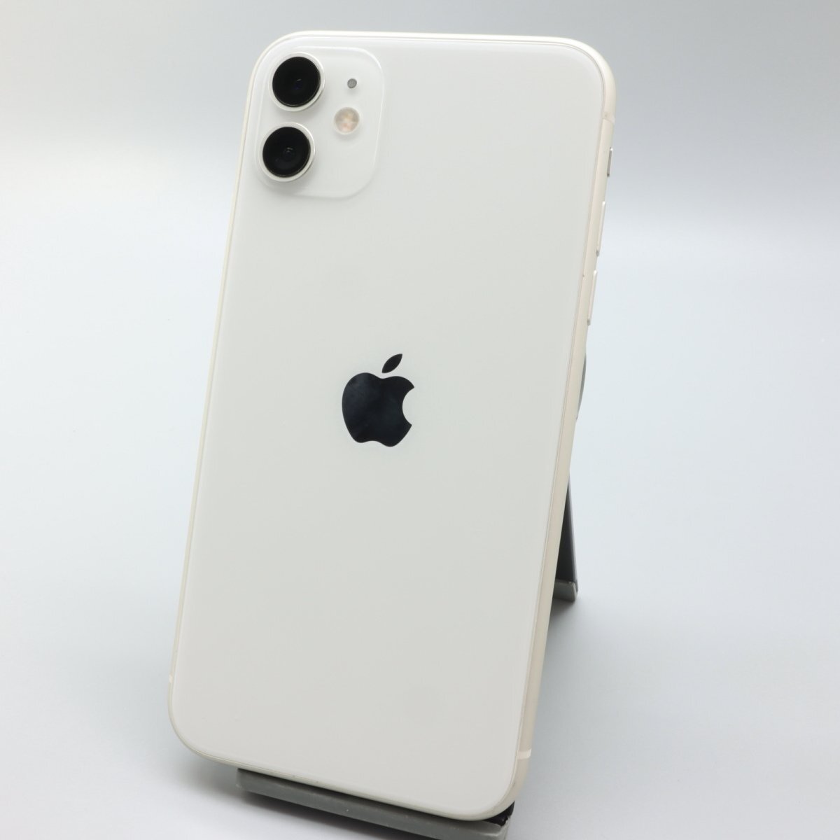 Apple iPhone11 128GB White A2221 MWM22J/A バッテリ87% ■SIMフリー★Joshin2847【1円開始・送料無料】の画像1