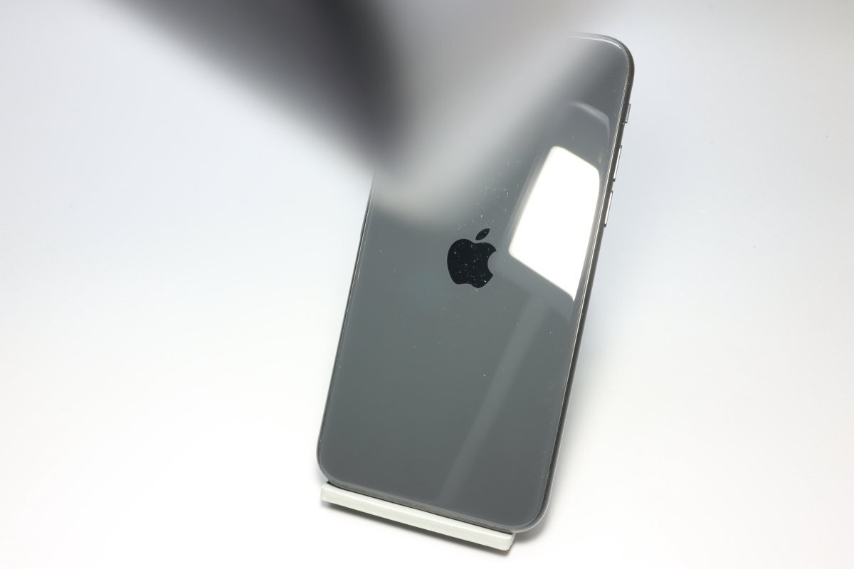 Apple iPhoneSE 128GB (第2世代) Black A2296 MHGT3J/A バッテリ78% ■SIMフリー★Joshin8048【1円開始・送料無料】の画像10